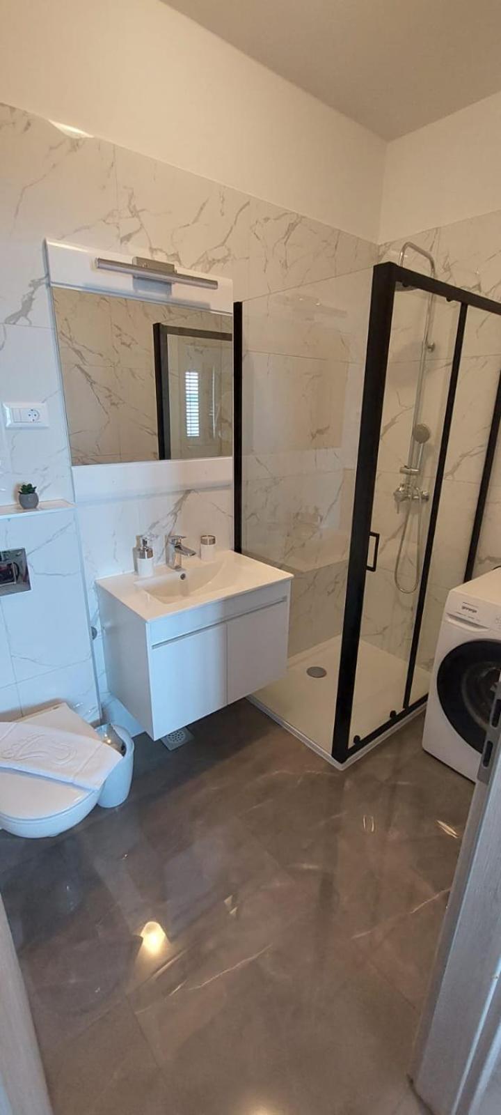 Apartment Toncica Omiš Zewnętrze zdjęcie